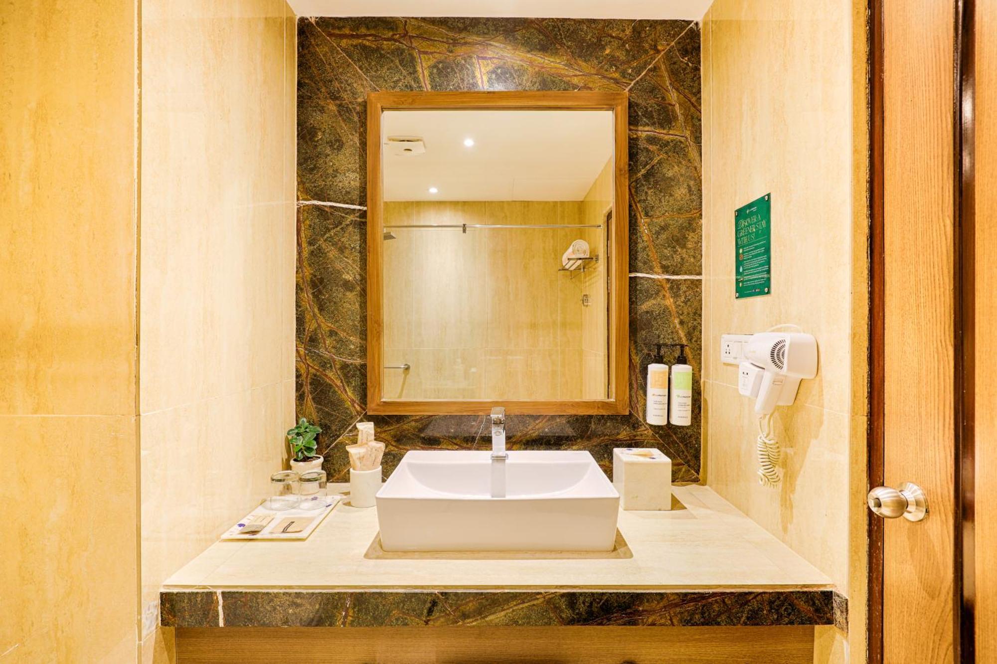 Hotel Club Mahindra Udaipur Exterior foto