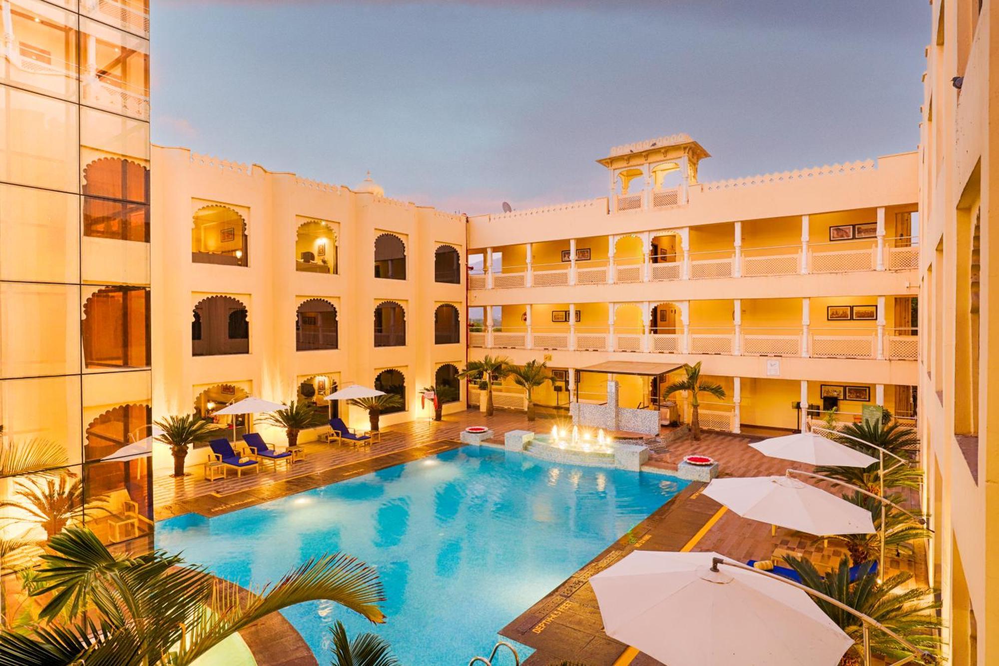 Hotel Club Mahindra Udaipur Exterior foto