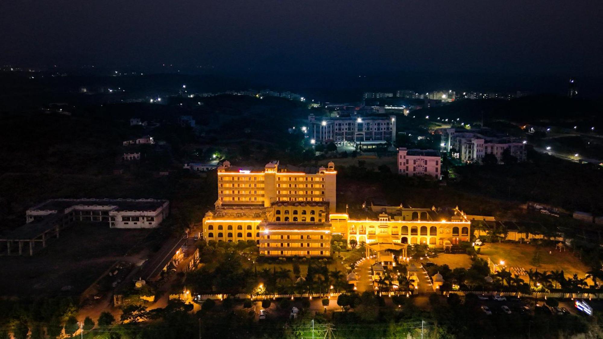 Hotel Club Mahindra Udaipur Exterior foto